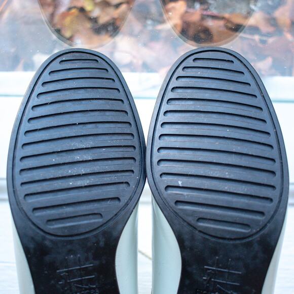 Vintage White Leather Booties Size 7 - Picture 7 of 8